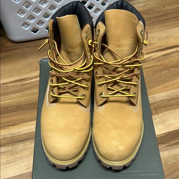 Timberland - Picture 1 of 6